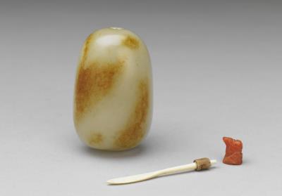 图片[2]-Jade snuff bottle in the shape of an aubergine, Qing dynasty (1644-1911)-China Archive